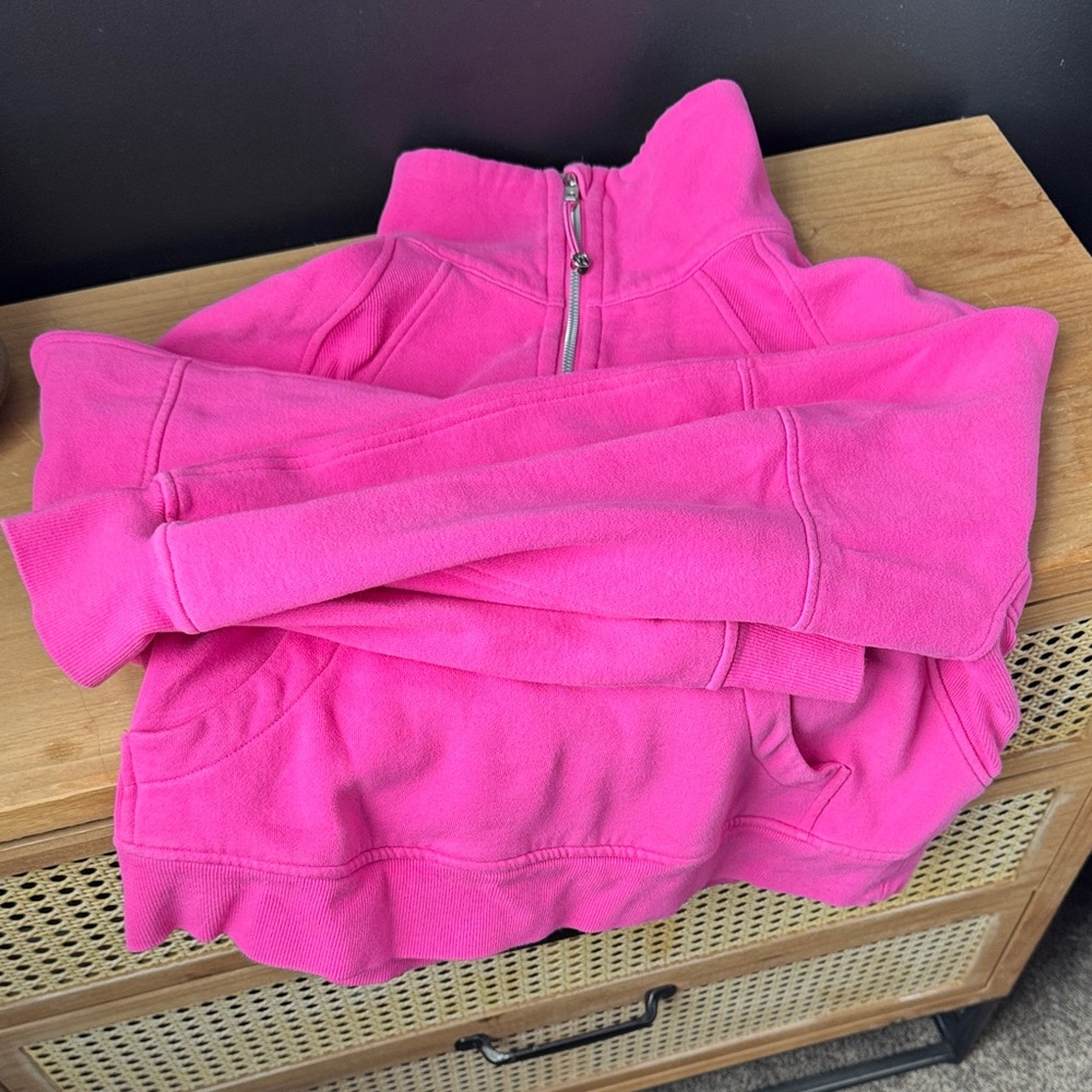 Lululemon Hot Pink Cropped Skuba